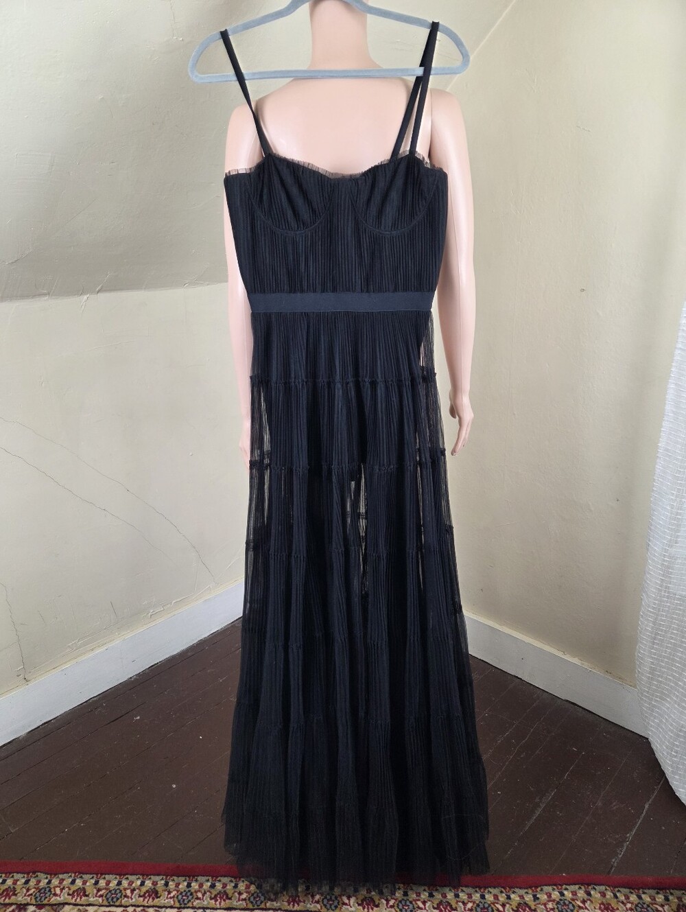 Alice + Olivia Deena Pleated Maxi Dress Black Sheer Tulle Pleated Gown Size 6 - Picture 6 of 15
